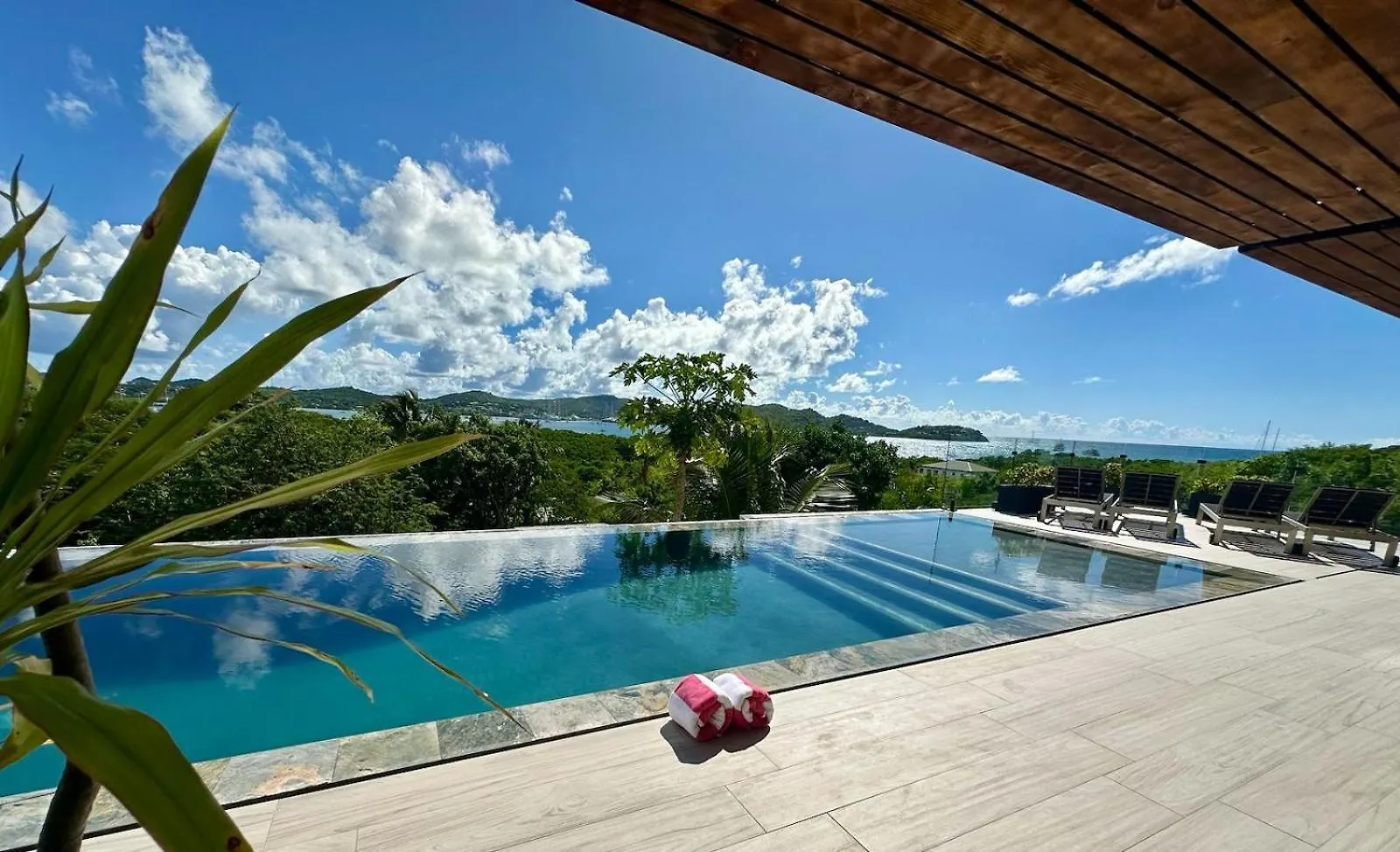 Mango House Villa Pattersons