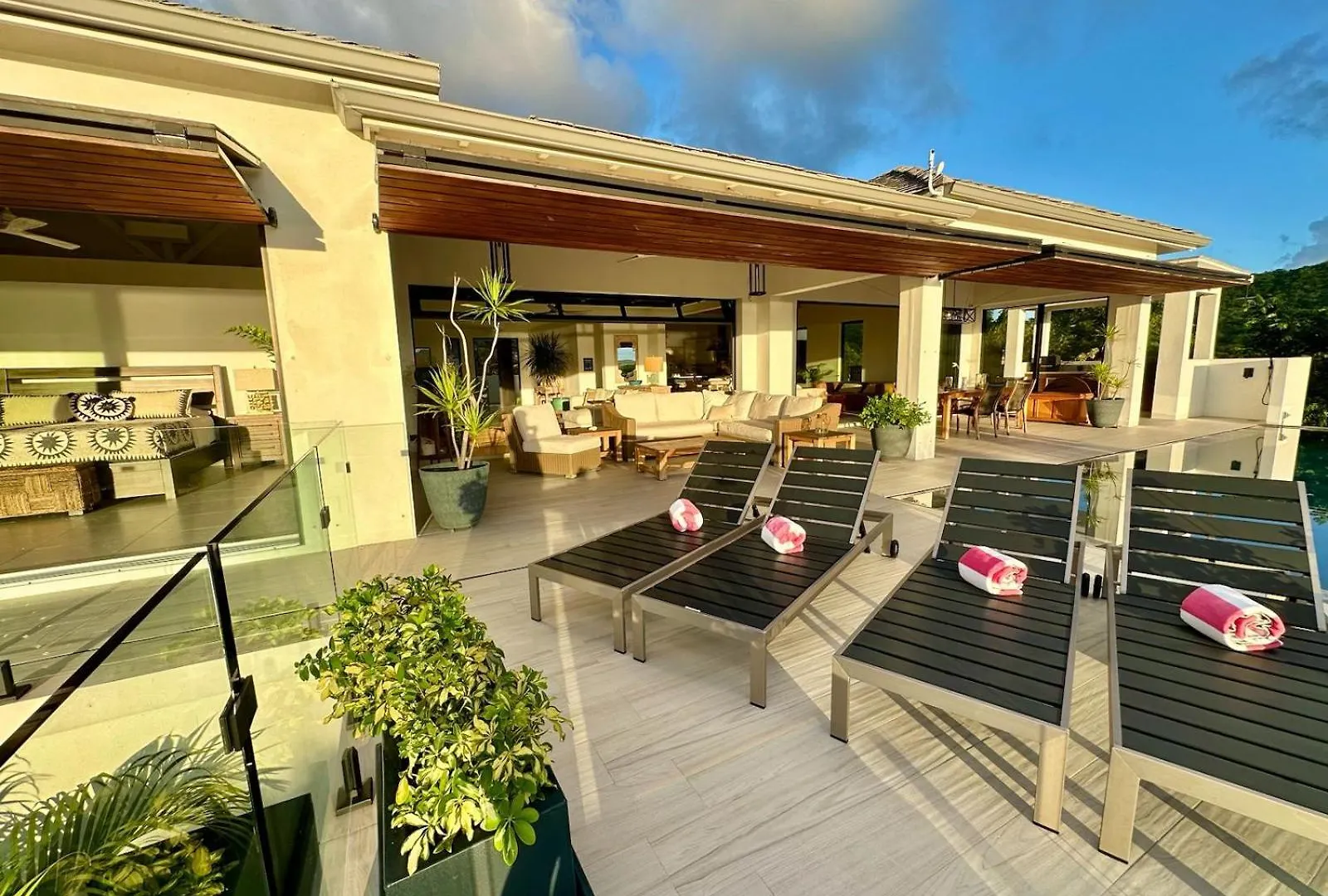 Mango House Villa Pattersons