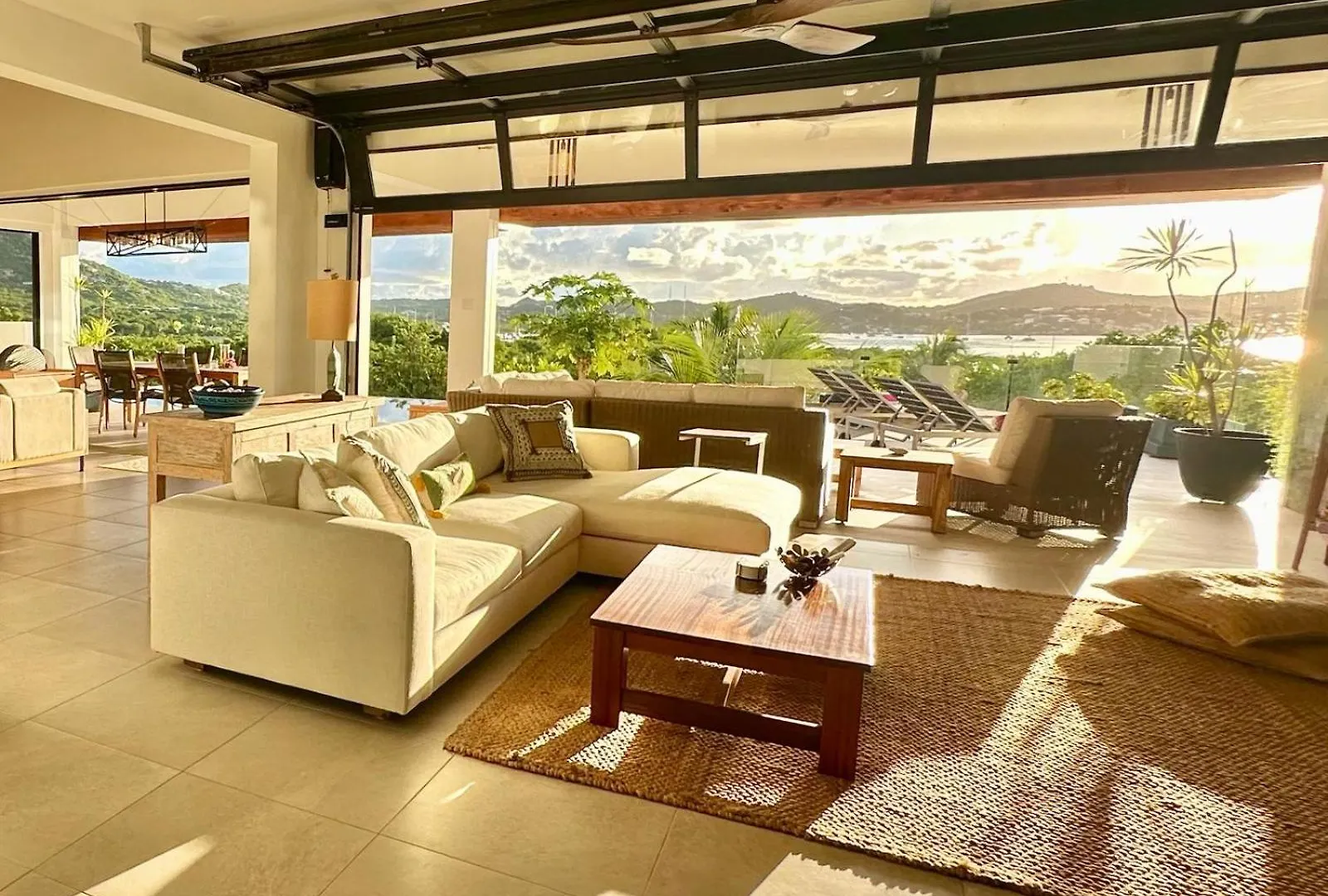 Mango House Villa Pattersons